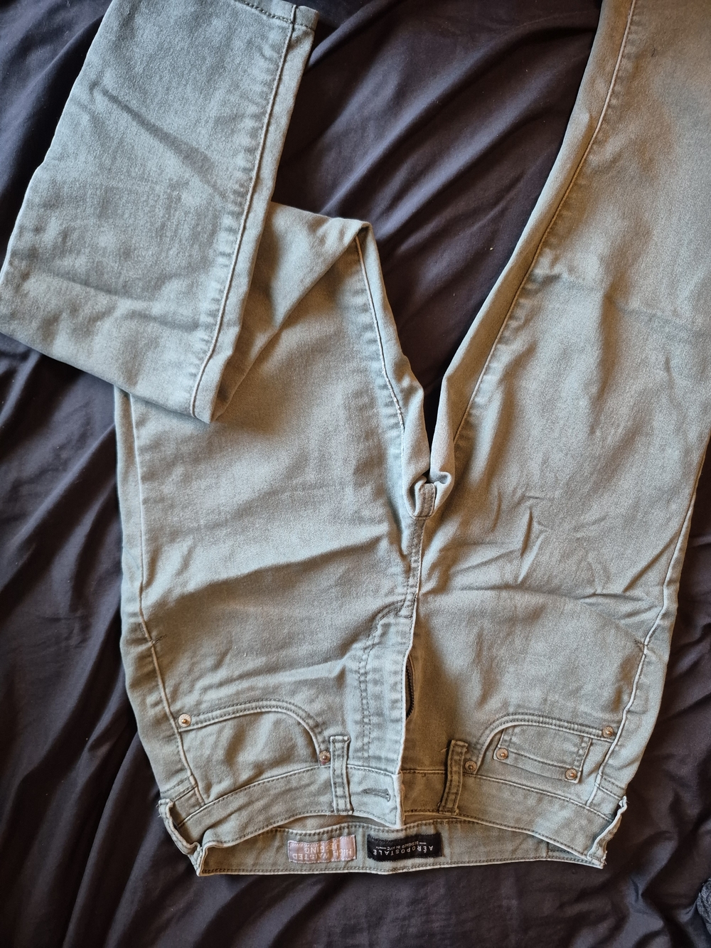 Aeropostale Women’s Olive Green Jeans -
